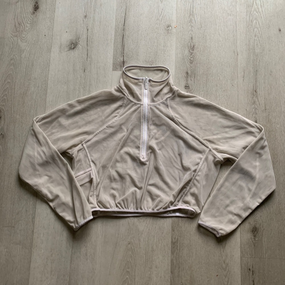Lululemon Mesh Quarter Zip Pullover Cropped Jacket Beige Athleisure Womens